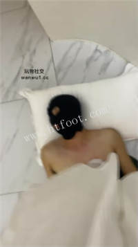 ji35rlckhok.jpg