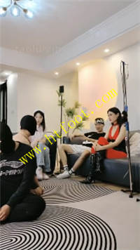 5dsr01rhleg.jpg
