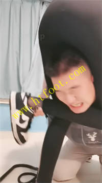 zllazzb2fha.jpg