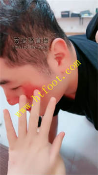 hkvyb5omte0.jpg