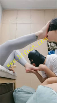 gxck24mx4d2.jpg