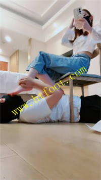 helpv0qoinj.jpg