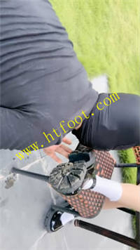 axc4hlo5xt5.jpg