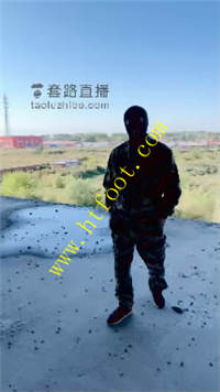 e4ru0s1blch.jpg