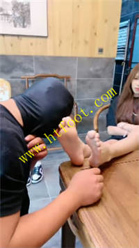 wmhugz2xucw.jpg