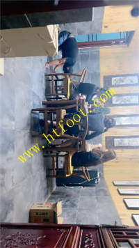k0siy54wdr2.jpg