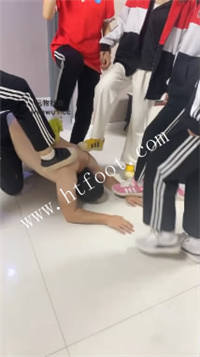 z3omwd533bg.jpg
