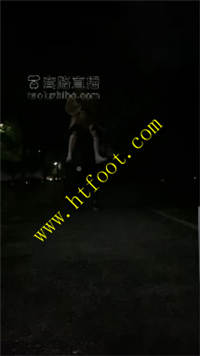 zr0l454r1f1.jpg