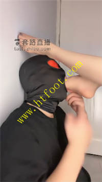 33tj1t1pui0.jpg