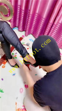 flv40b4bjpw.jpg