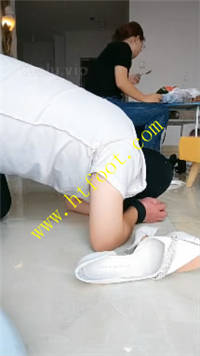 fy4dbyxxeux.jpg