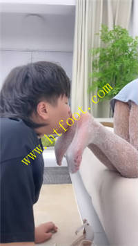 itx2a1awiy4.jpg