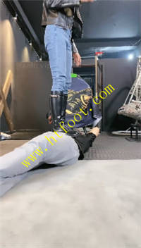 wrfoldzdmfn.jpg