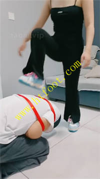 cr1yntpaejj.jpg