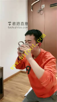 gt00ea4kos1.jpg