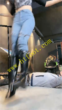 pstnzll5boq.jpg