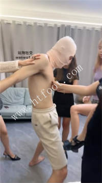 g0n4gerltsx.jpg