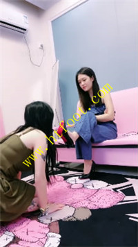 cb2lexx4caa.jpg