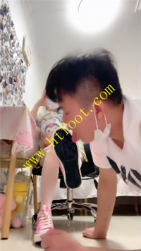 qkryipuh1oy.jpg