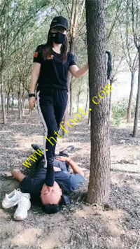 auymjv4epug.jpg