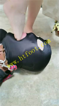 yqq5la3wry4.jpg