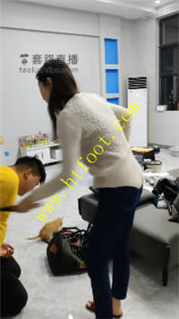 nua5kcpongd.jpg