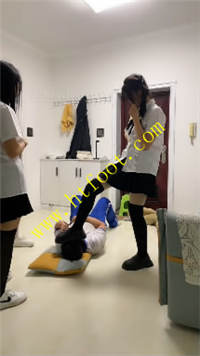 l5kwrf252hr.jpg