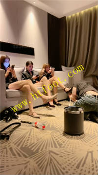 niujnbc2qyx.jpg
