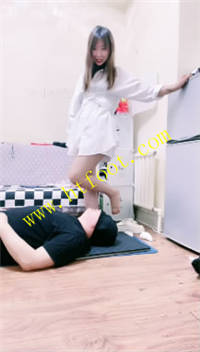 yq12ipbxwqs.jpg