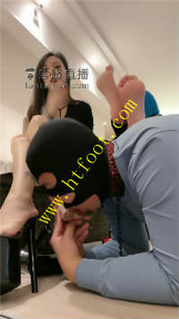 xvrzs1m3fqq.jpg