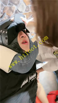jkj1xwcq0id.jpg