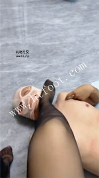 yvxf22mb44q.jpg