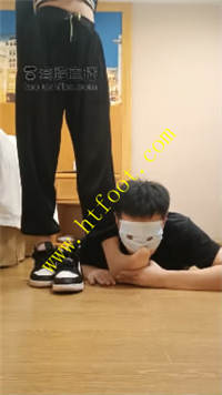 hktchvwlnn5.jpg