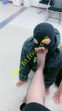 ye15q1hn5v2.jpg