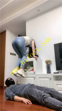 ohw0ucwttf0.jpg