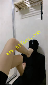 04m33tmb0u5.jpg