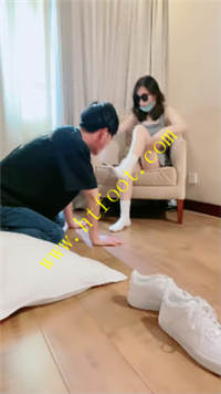 ymjeudclgoq.jpg