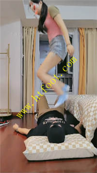huof10o0bs0.jpg