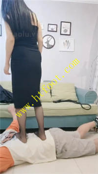 nhuar2vgif5.jpg