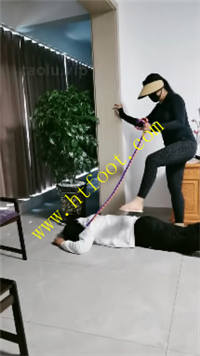 3lzzxucg3ii.jpg