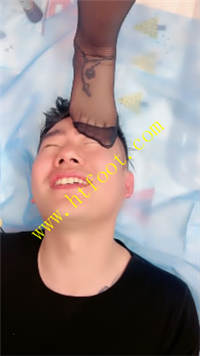 sc1oj3wuavr.jpg