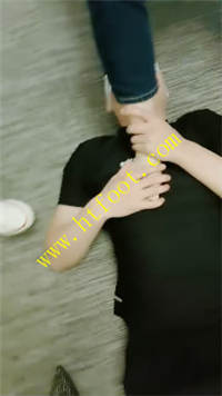 eq1vhmez53x.jpg