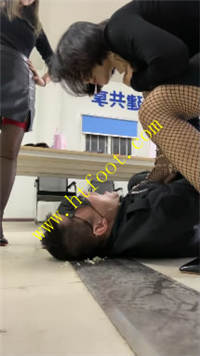 0pc0f125iy4.jpg