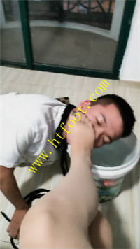 afrzz4gmlt4.jpg