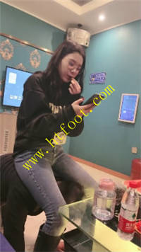 bzldqk4554e.jpg