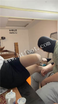 arxt5ysl2pf.jpg