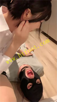 clbghg0xhi4.jpg