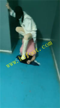 pja4dsh541y.jpg