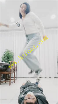 ie324n2kknp.jpg