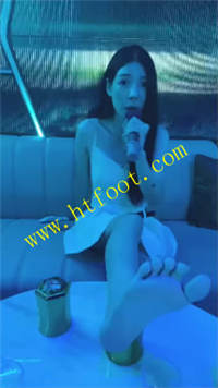 0i0mut1cfn5.jpg